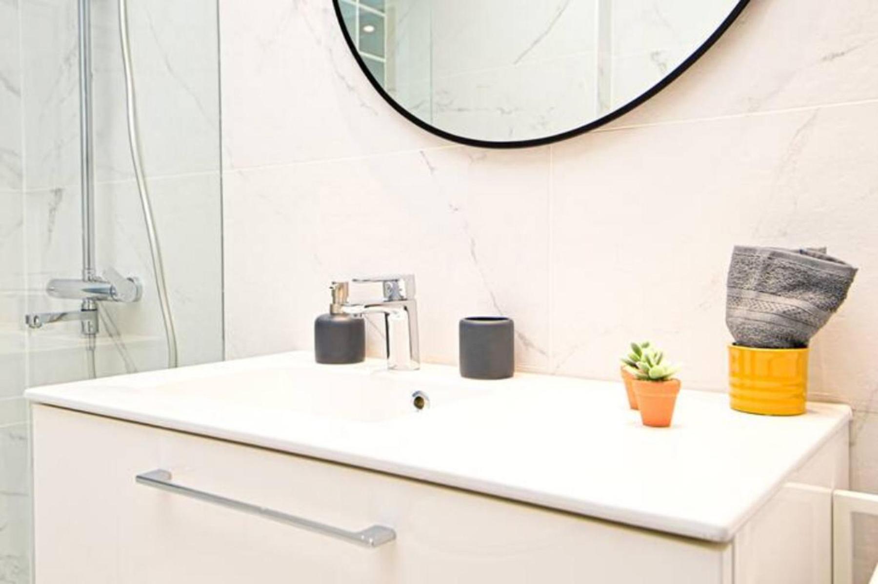 Walk To Syntagma,From A Prime-Location, Luxury Apt Atene Esterno foto