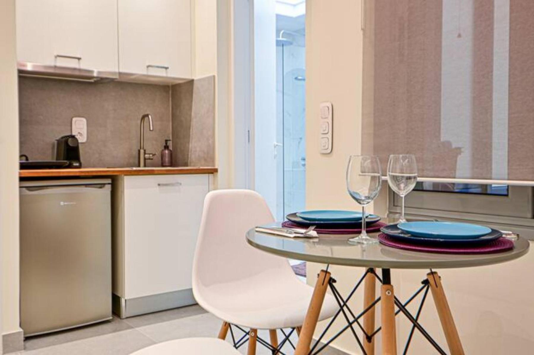 Walk To Syntagma,From A Prime-Location, Luxury Apt Atene Esterno foto
